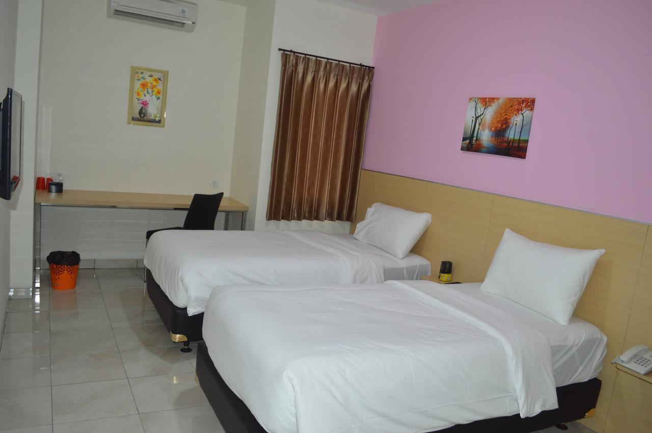 I&M Hotel Σουραμπάγια Εξωτερικό φωτογραφία