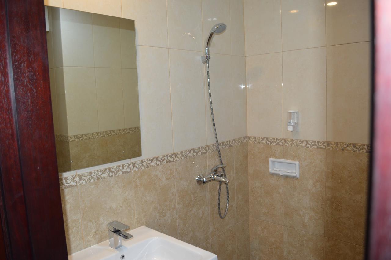 I&M Hotel Σουραμπάγια Εξωτερικό φωτογραφία