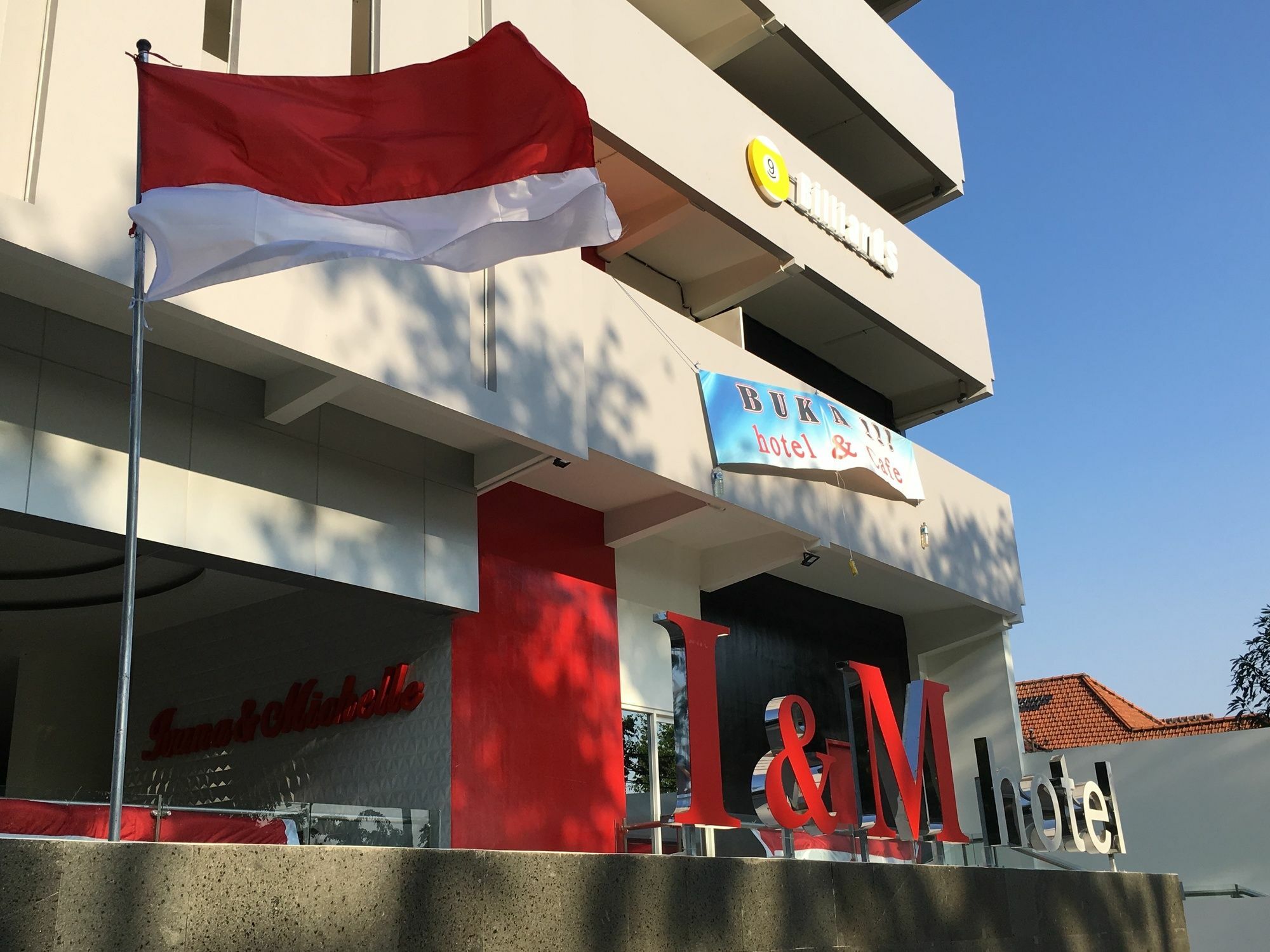 I&M Hotel Σουραμπάγια Εξωτερικό φωτογραφία